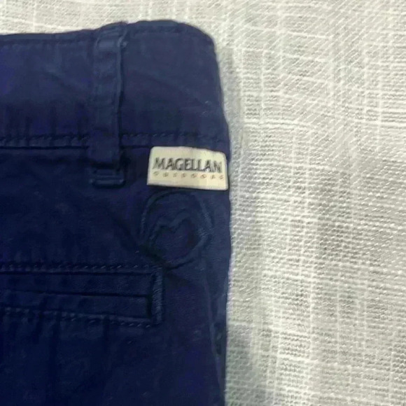 Boys Magellan shorts size 8 - Picture 3 of 4